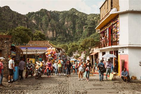 Tepoztlán's Traditional Dances and Music: Experiencing the Rhythms of Mexico
